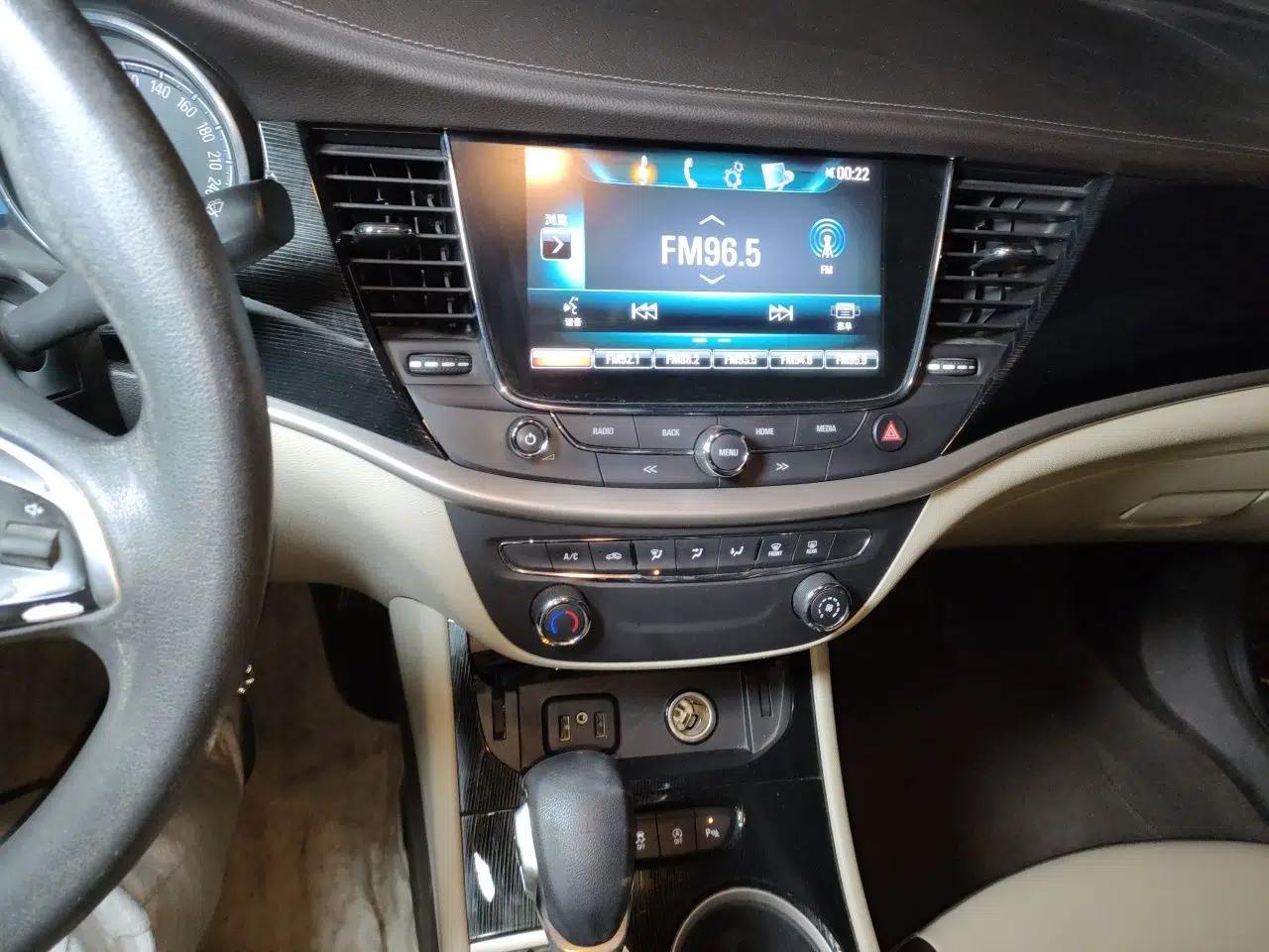Buick Verano 2017 Sedan 15S Automatic Leading Model — миниатюра 13