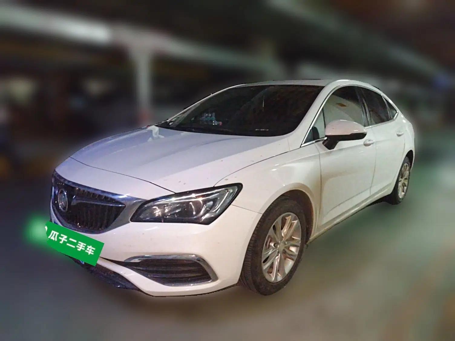 Buick Verano 2019 Sedan 20T Dual-Clutch Elite Model — миниатюра 1