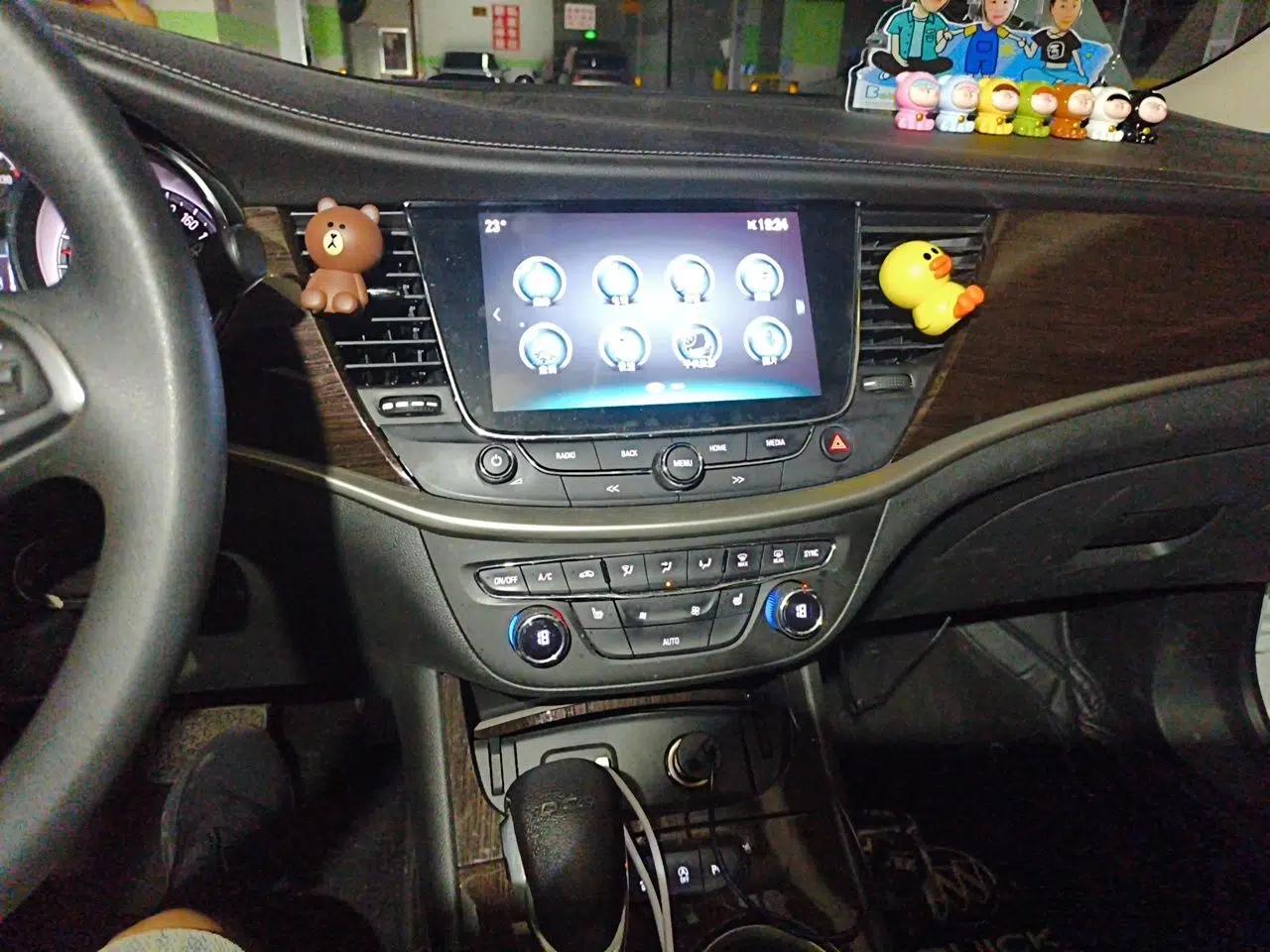 Buick Verano 2019 Sedan 20T Dual-Clutch Elite Model — миниатюра 13