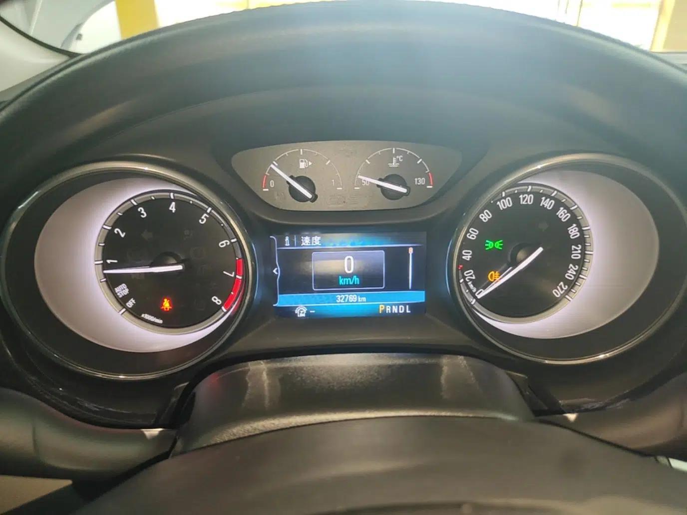 Buick Verano 2018 Sedan 15S Automatic Leading Model — миниатюра 14