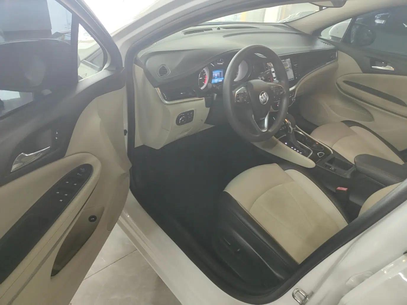 Buick Verano 2018 Sedan 15S Automatic Leading Model — миниатюра 18