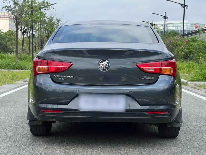 Buick Verano 2018 Sedan 15S Automatic Entry Model — миниатюра 13