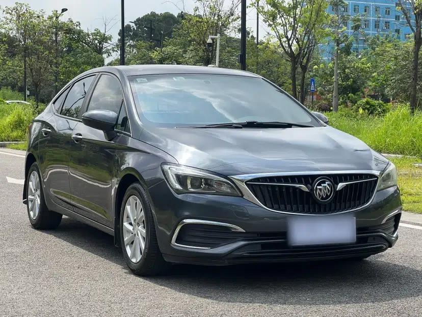 Buick Verano 2018 Sedan 15S Automatic Entry Model — миниатюра 14