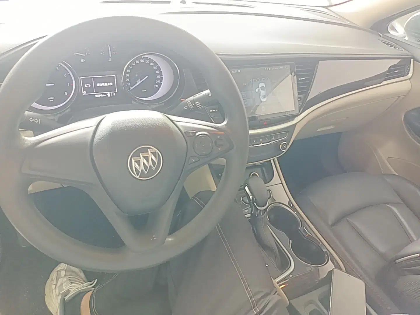 Buick Verano 2018 Sedan 15S Automatic Entry Model — миниатюра 17