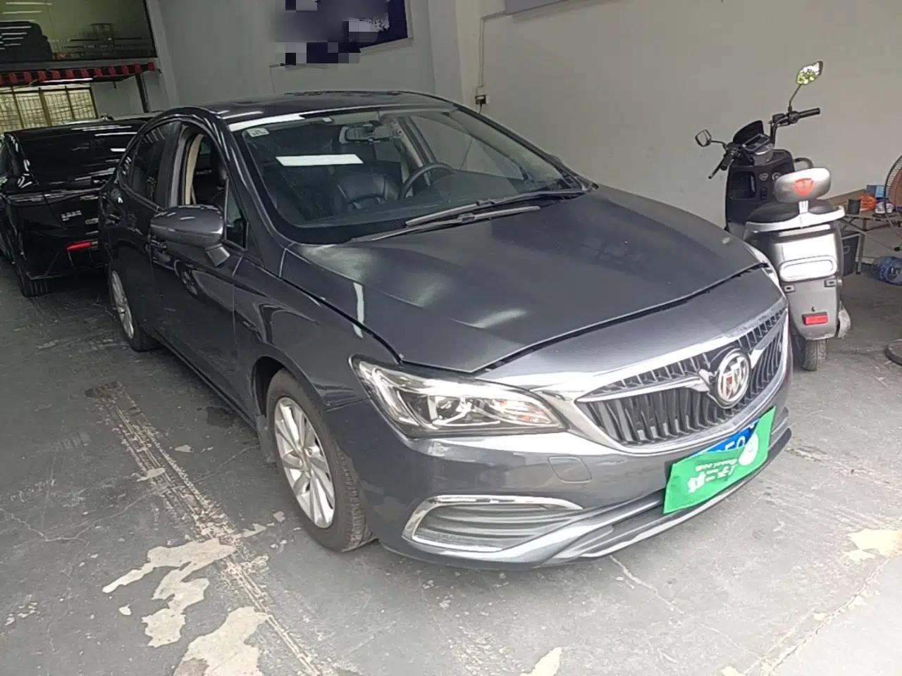 Buick Verano 2018 Sedan 15S Automatic Entry Model — миниатюра 3