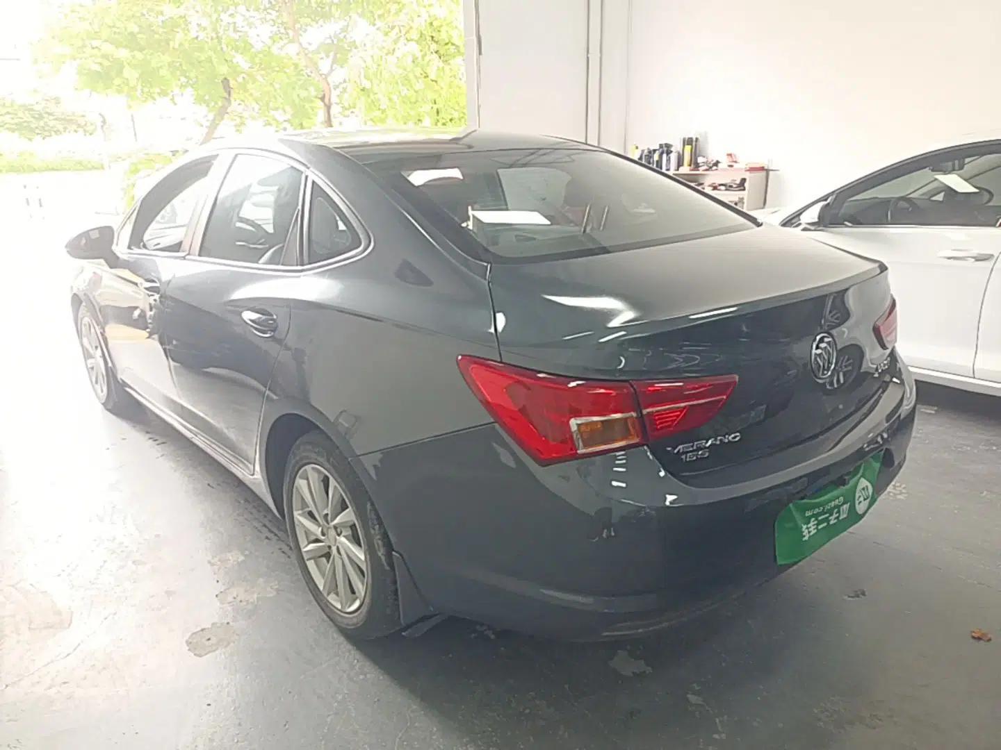 Buick Verano 2018 Sedan 15S Automatic Entry Model — миниатюра 4