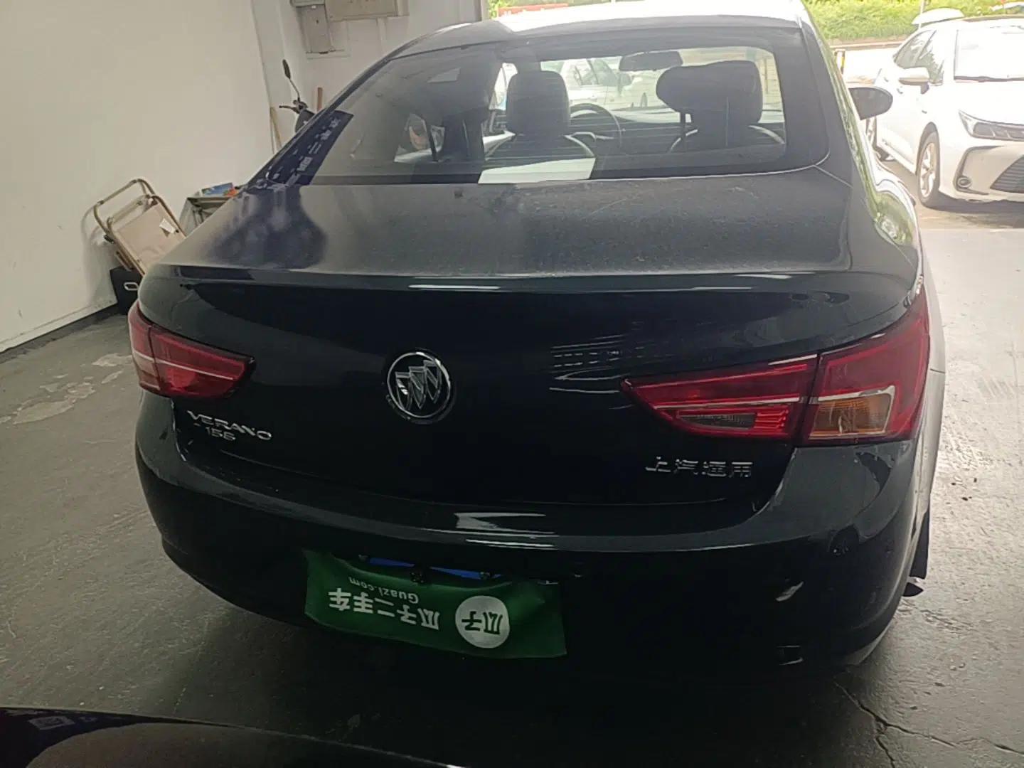 Buick Verano 2018 Sedan 15S Automatic Entry Model — миниатюра 5