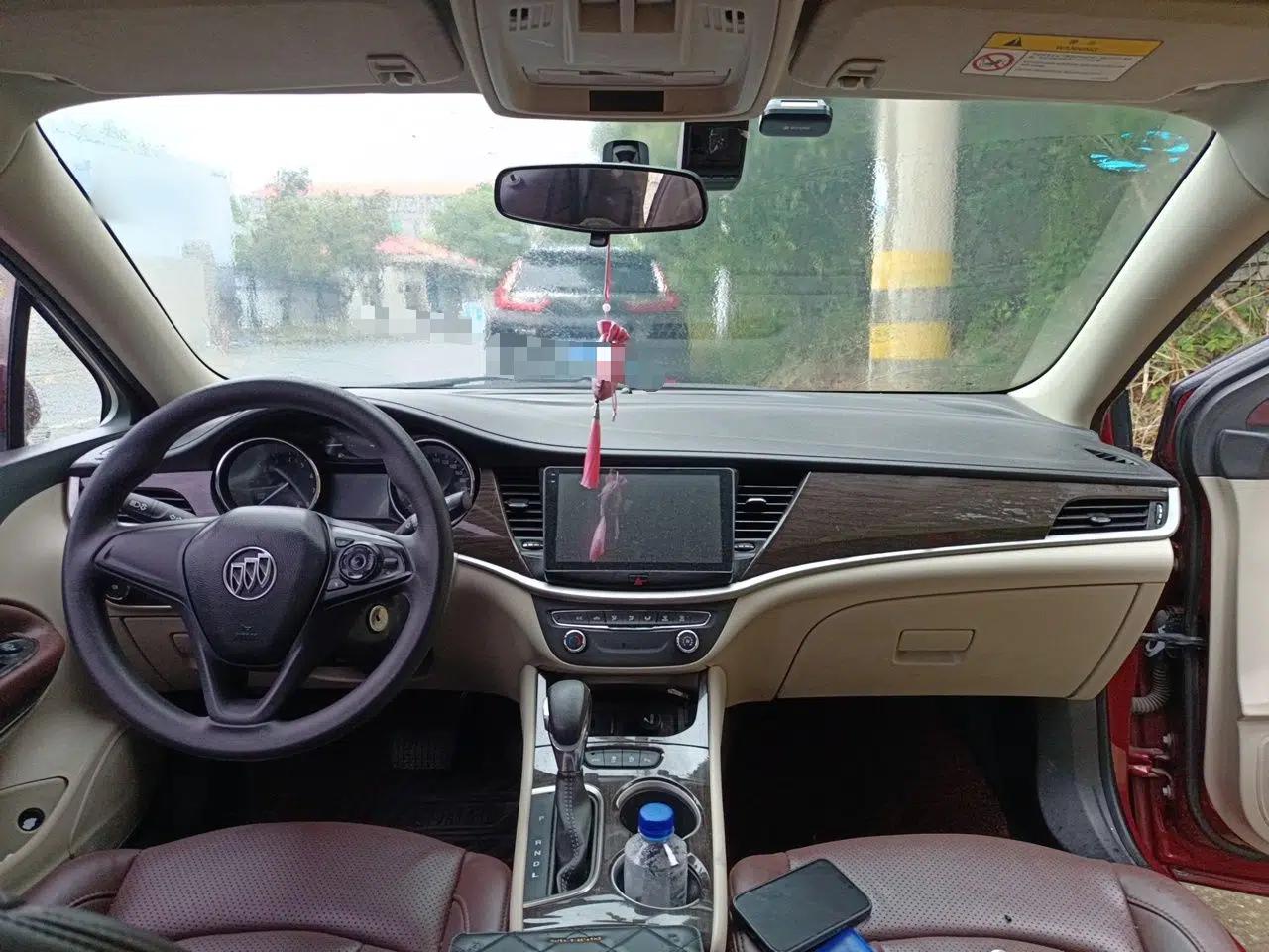 Buick Verano 2018 Sedan 15S Automatic Entry Model — миниатюра 9