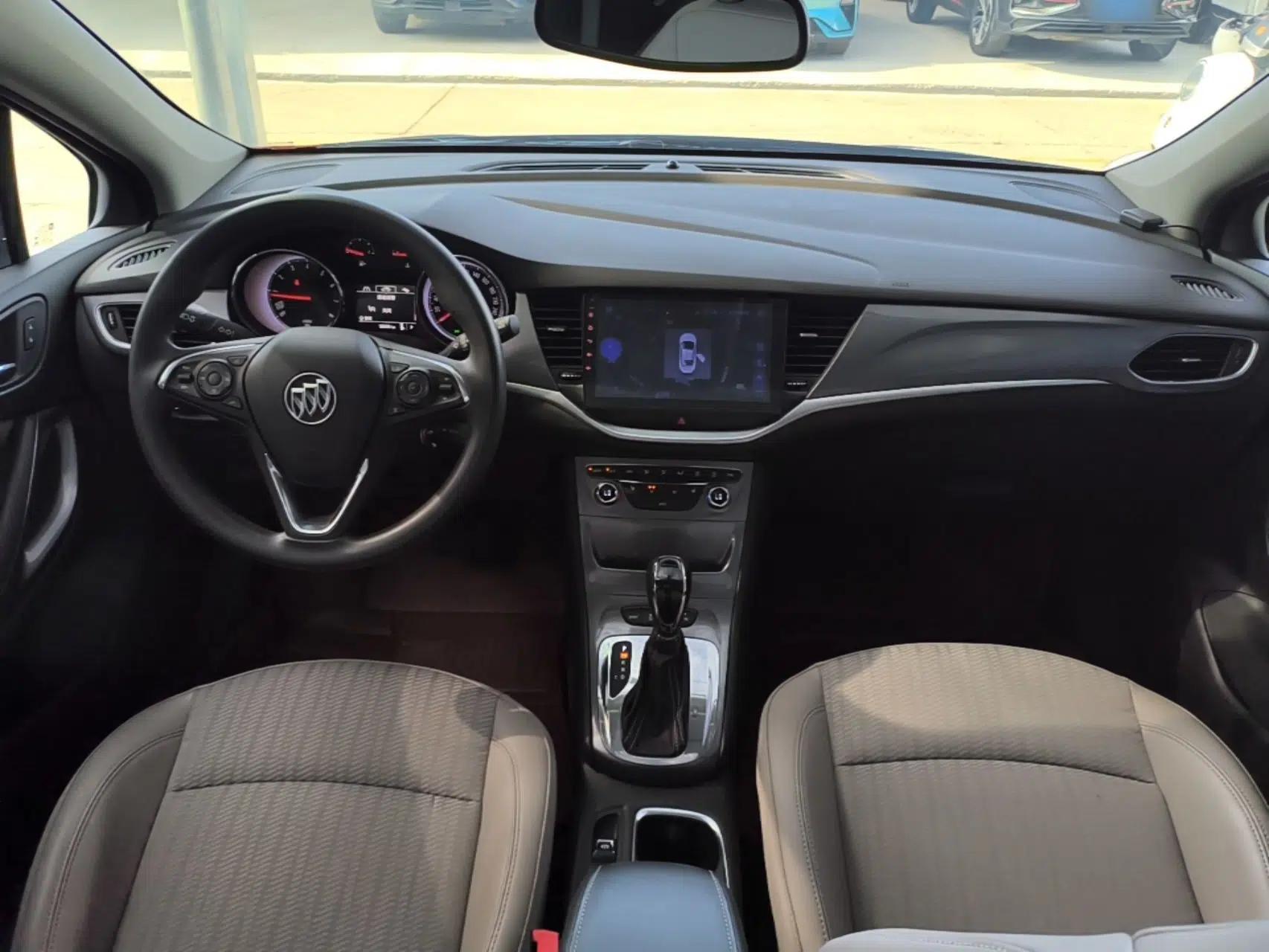 Buick Verano 2016 Hatchback 15S Automatic Leading Model — миниатюра 12