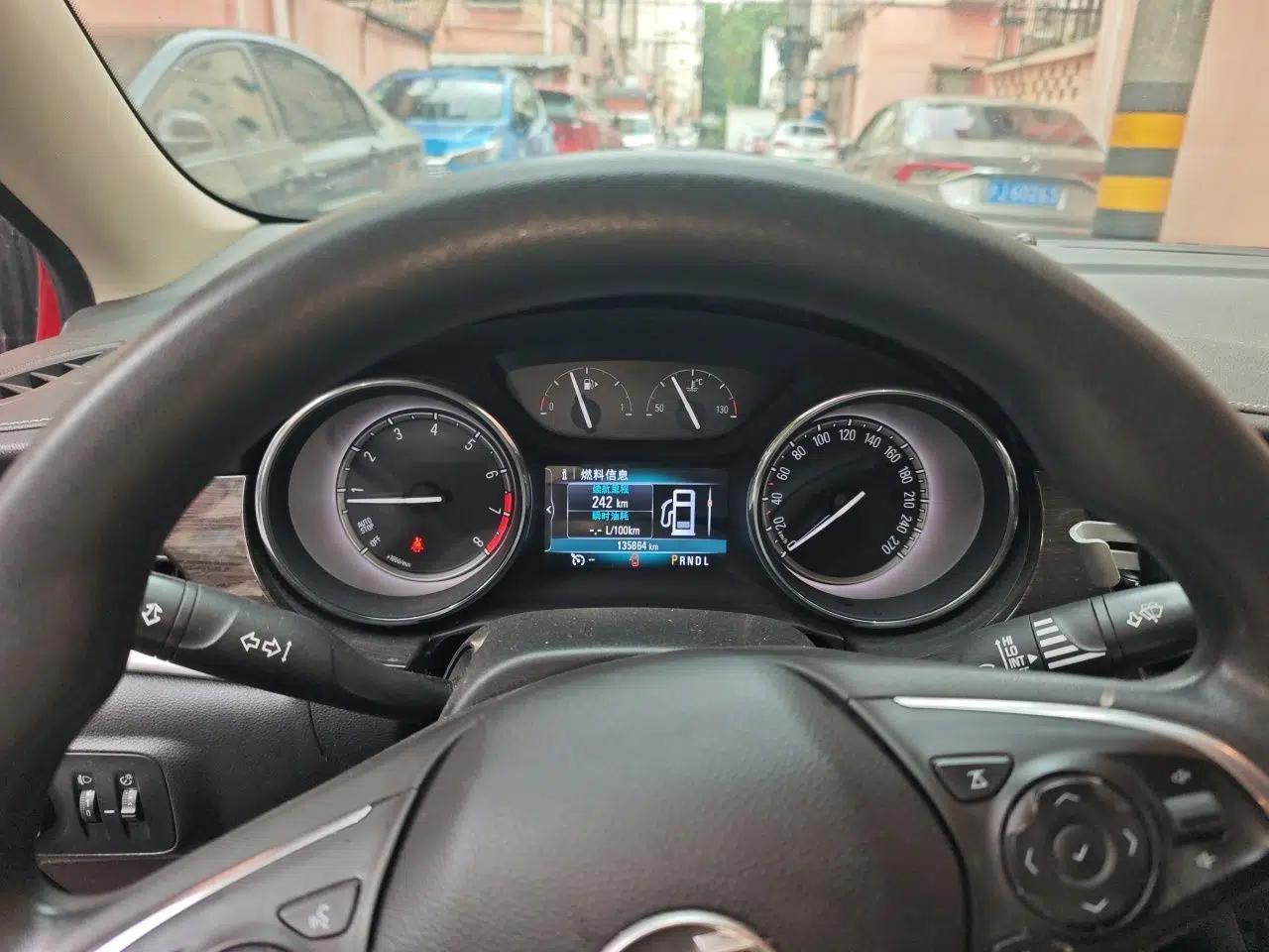 Buick Verano 2019 Sedan 20T Dual-Clutch Leading Model — миниатюра 11