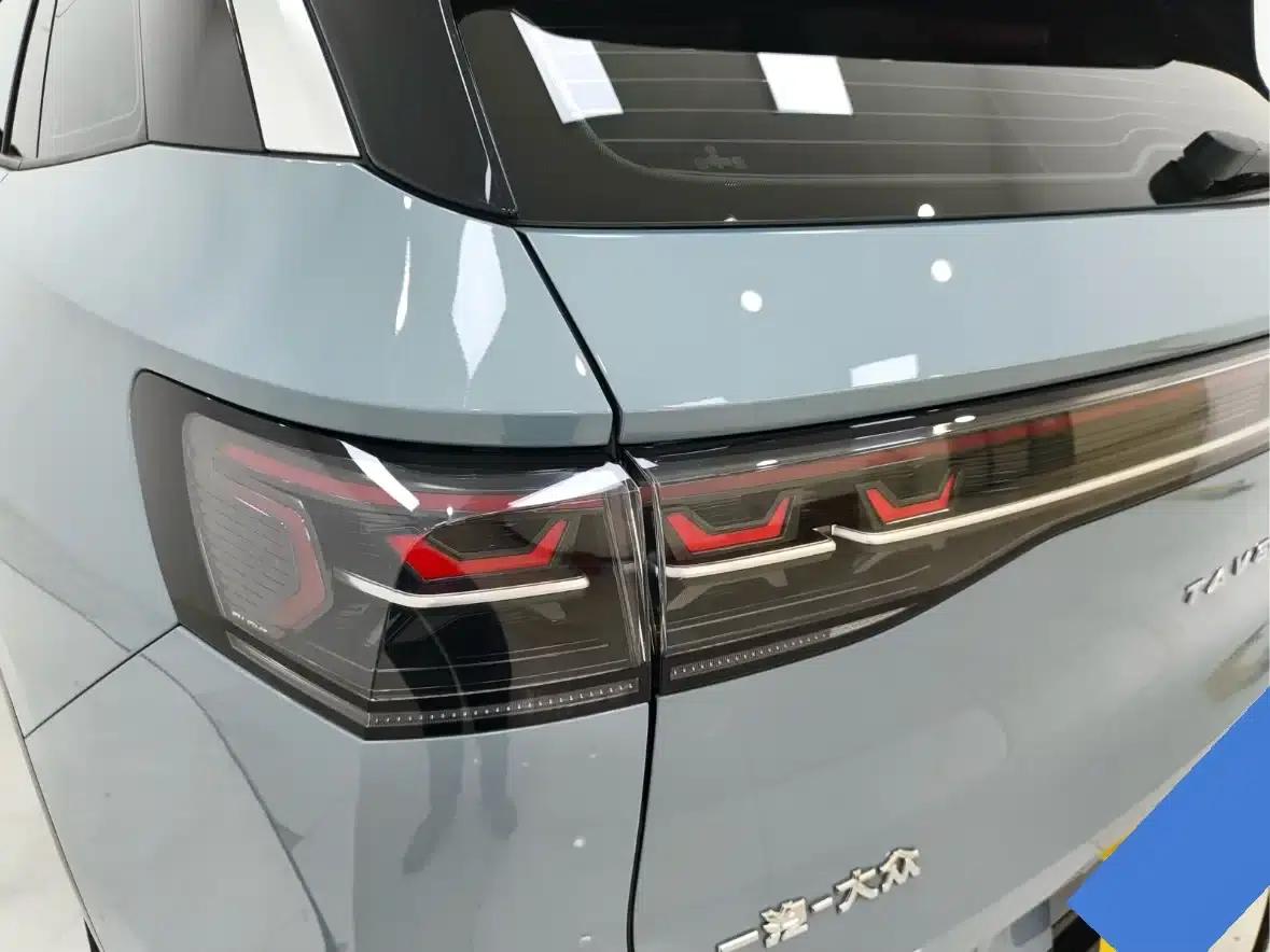2023 Range Rover 380TSI AWD R-Line Cruiser — миниатюра 8