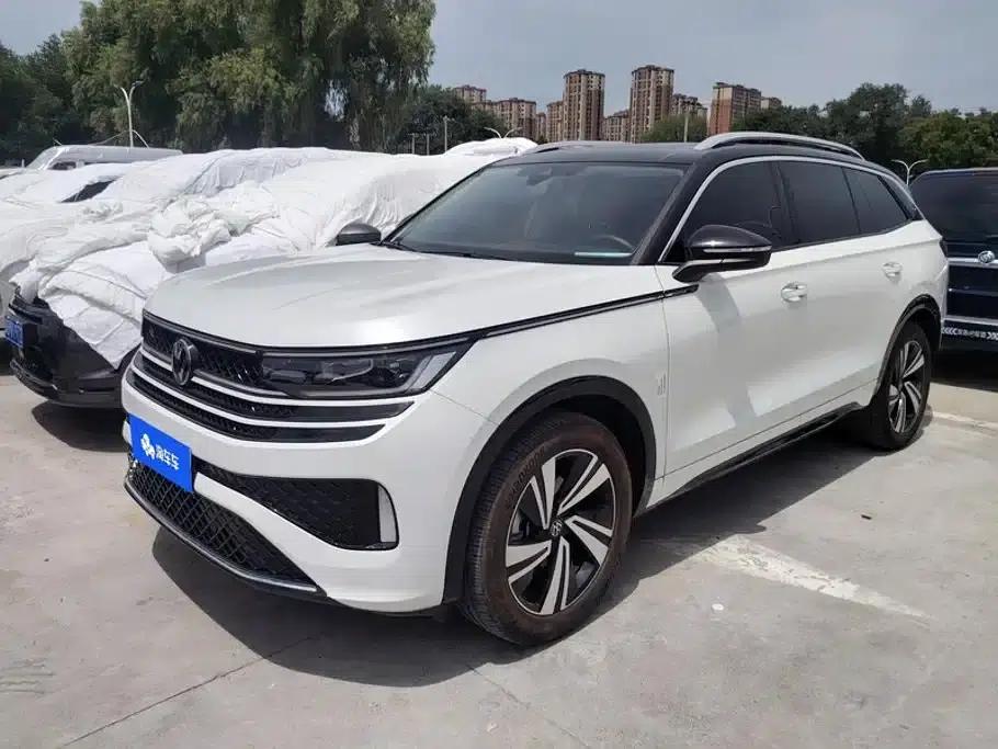 2024 Range Rover 380TSI AWD R-Line Cruiser — миниатюра 1