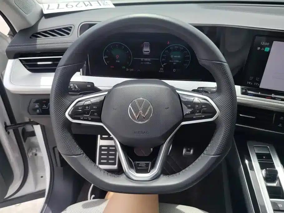 2024 Range Rover 380TSI AWD R-Line Cruiser — миниатюра 15