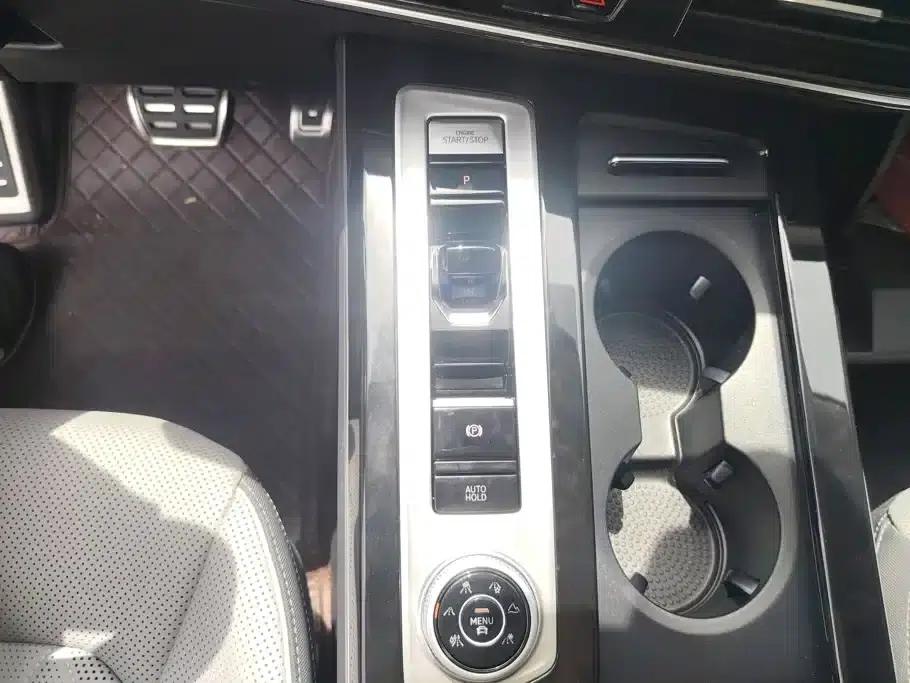 2024 Range Rover 380TSI AWD R-Line Cruiser — миниатюра 16