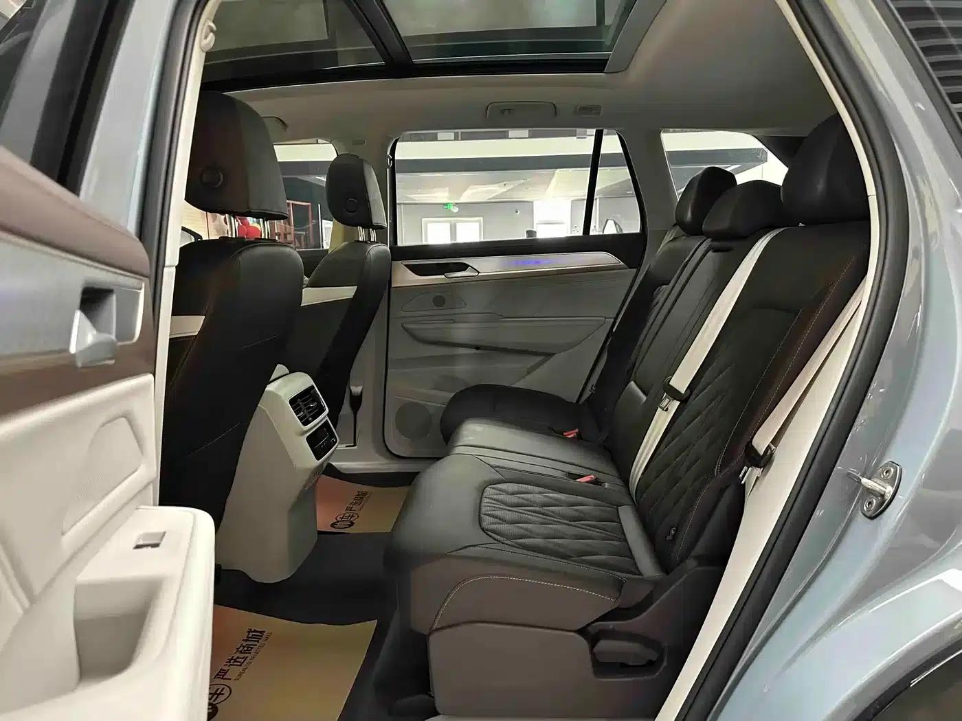 2023 Range Rover 380TSI AWD R-Line Cruiser — миниатюра 11