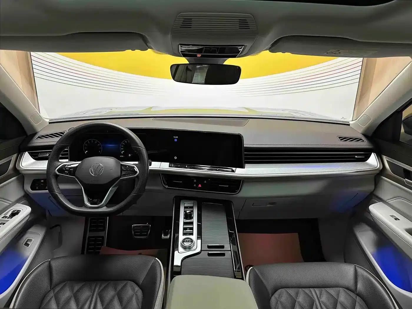 2023 Range Rover 380TSI AWD R-Line Cruiser — миниатюра 8