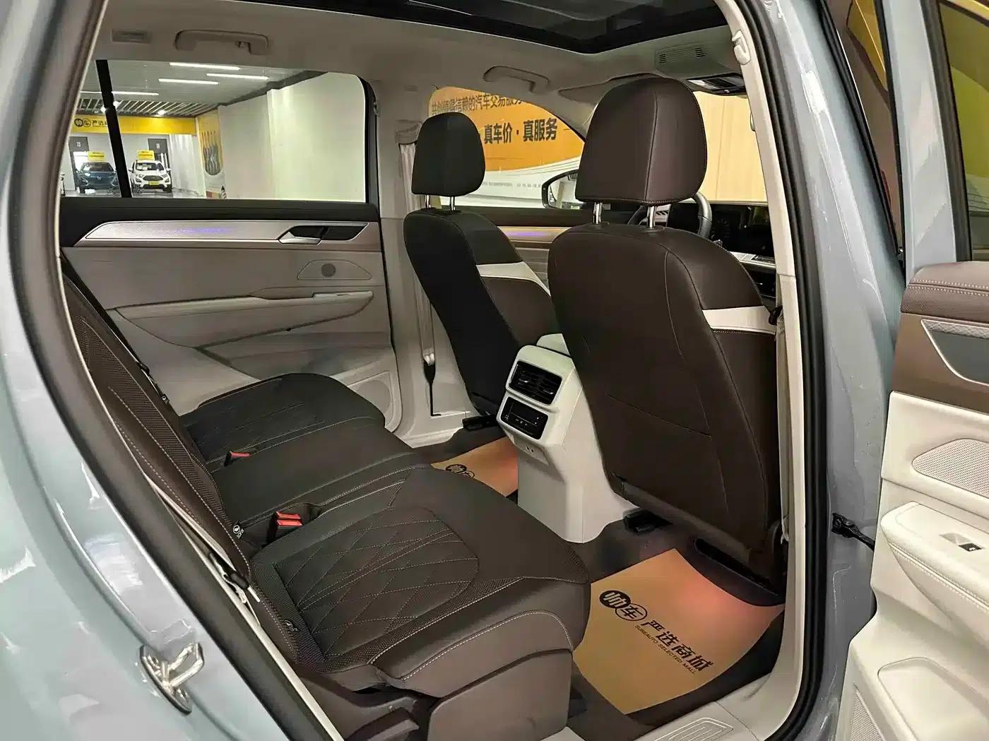 2023 Range Rover 380TSI AWD R-Line Cruiser — миниатюра 10