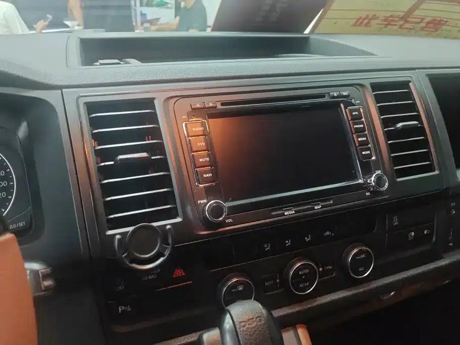 Caravelle 2016 2.0TSI 4WD Comfort Edition 9-seater — миниатюра 13