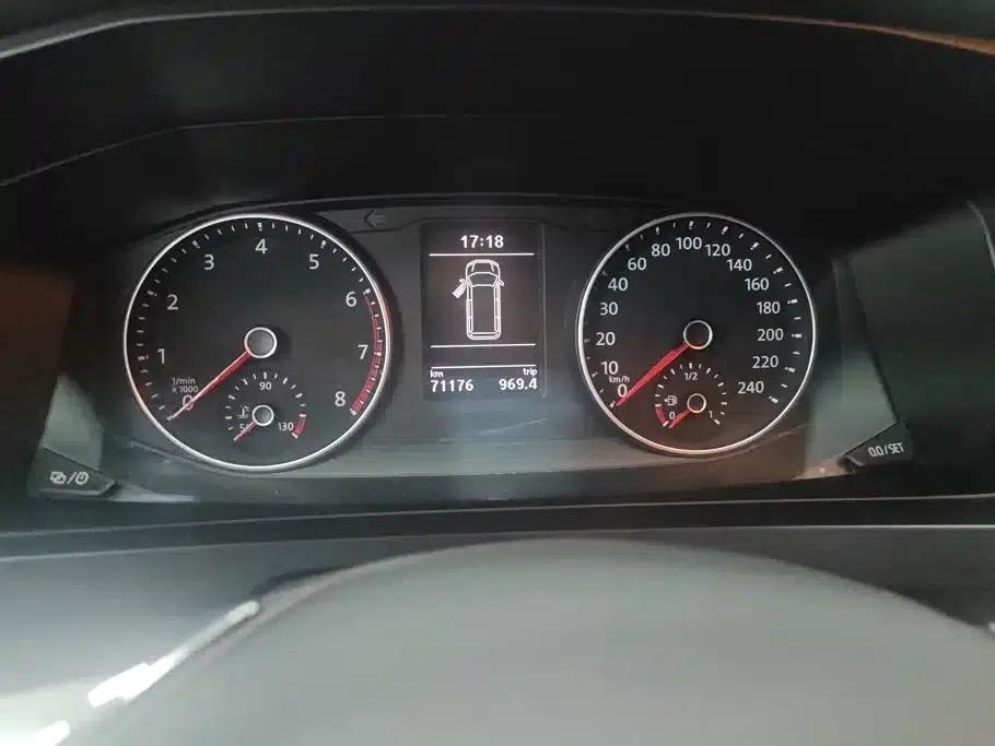 Caravelle 2016 2.0TSI 4WD Comfort Edition 9-seater — миниатюра 14