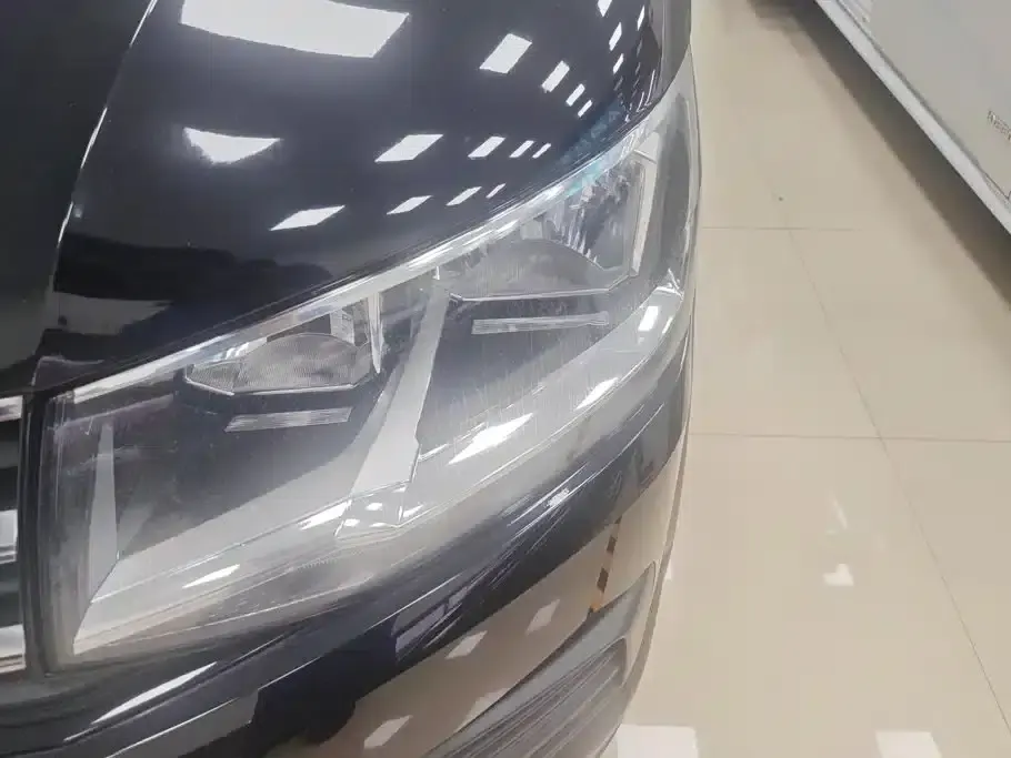 Caravelle 2016 2.0TSI 4WD Comfort Edition 9-seater — миниатюра 5