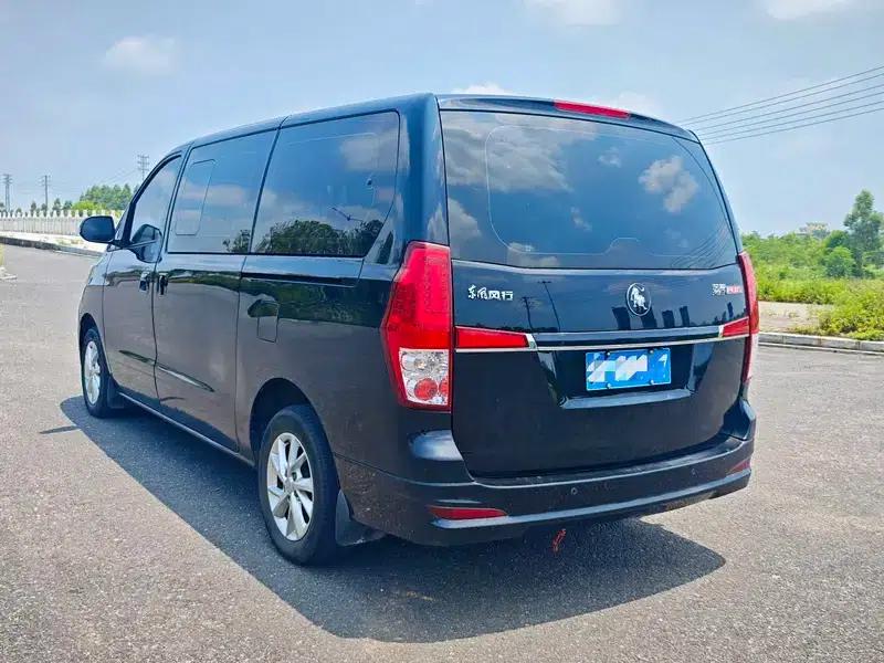 Lingzhi PLUS 2024 1.5T Manual Deluxe 9-Seater — миниатюра 4