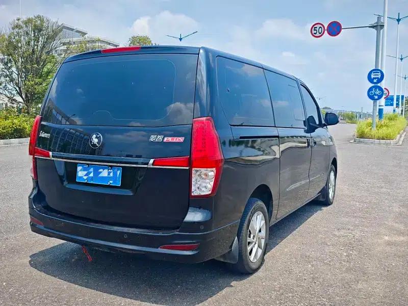 Lingzhi PLUS 2024 1.5T Manual Deluxe 9-Seater — миниатюра 6