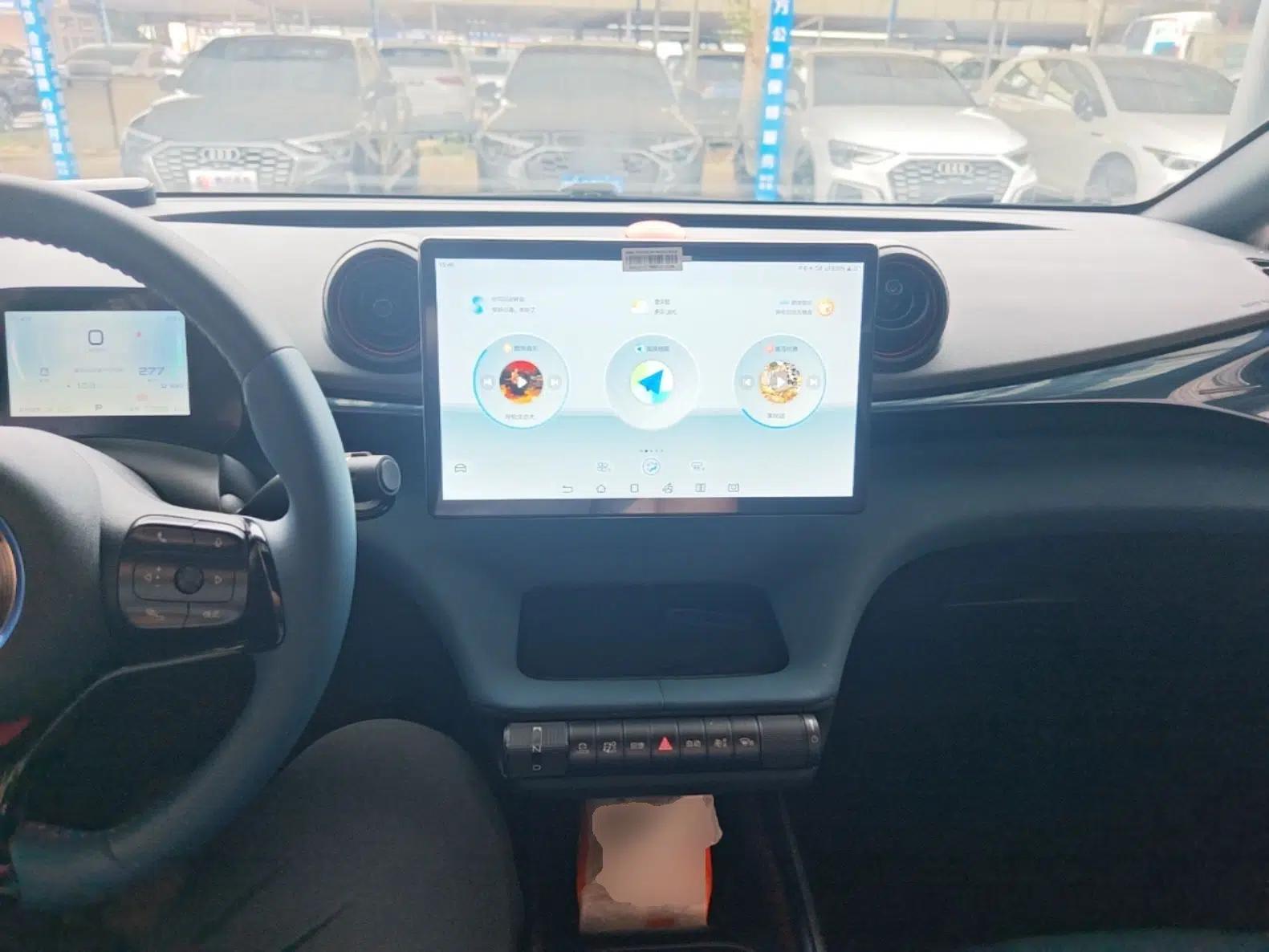 BYD Dolphin 2021 405 km Fashion Edition — миниатюра 12