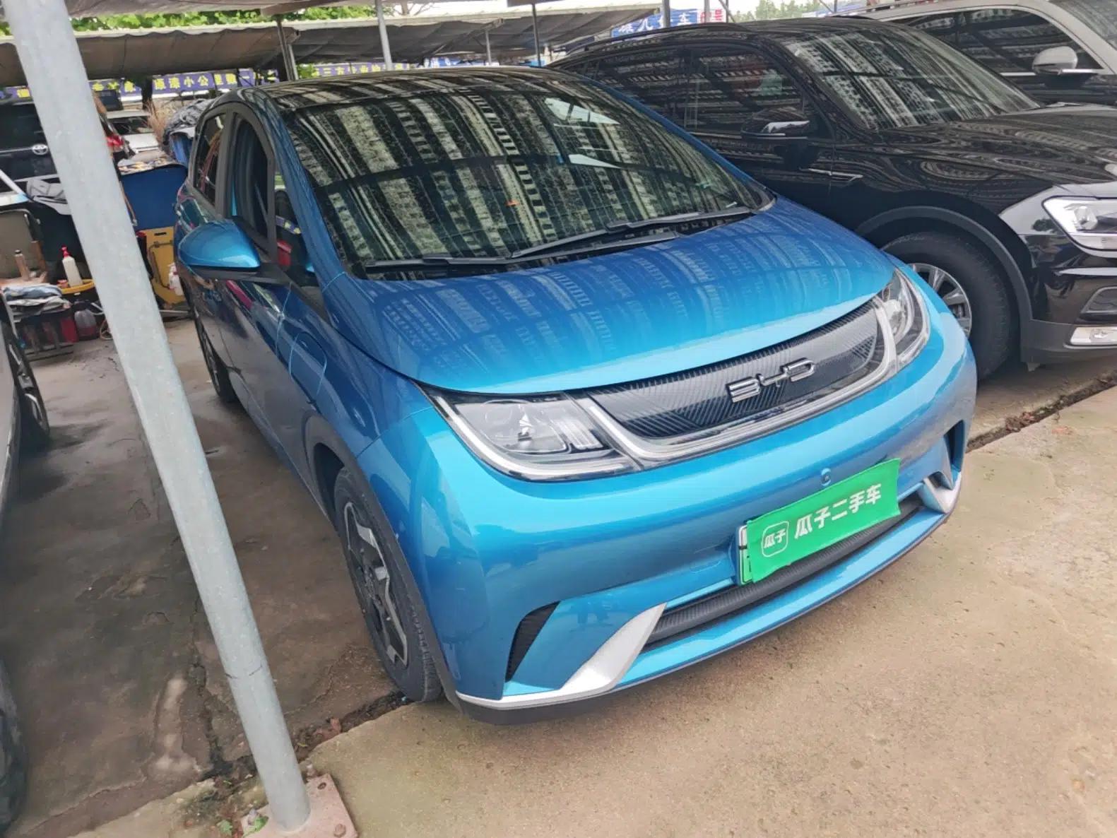 BYD Dolphin 2021 405 km Fashion Edition — миниатюра 3