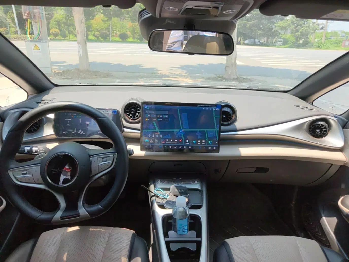BYD Dolphin 2025 Intelligent Driving Version 410 km Fashion Edition — миниатюра 17