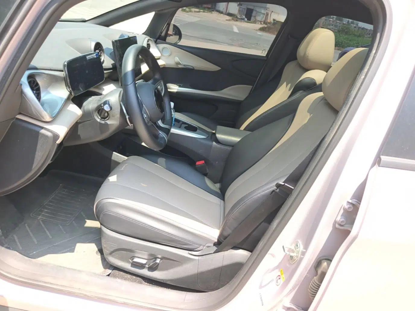 BYD Dolphin 2025 Intelligent Driving Version 410 km Fashion Edition — миниатюра 22