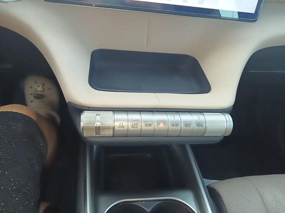 BYD Dolphin 2023 420 km Fashion Edition — миниатюра 16