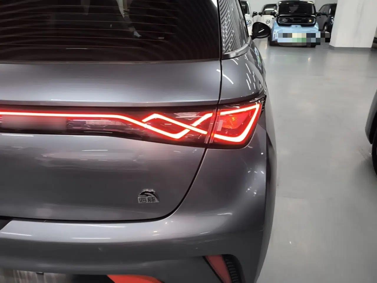 BYD Dolphin 2021 405 km Fashion Edition — миниатюра 9