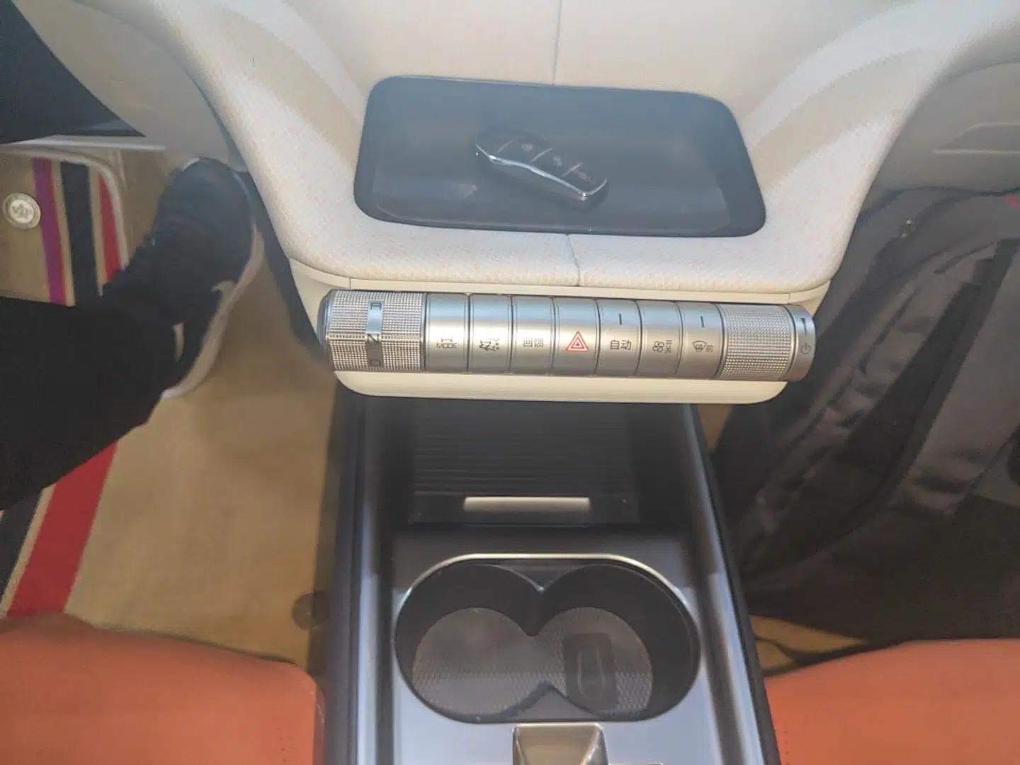 BYD Dolphin 2021 405 km Fashion Edition — миниатюра 16