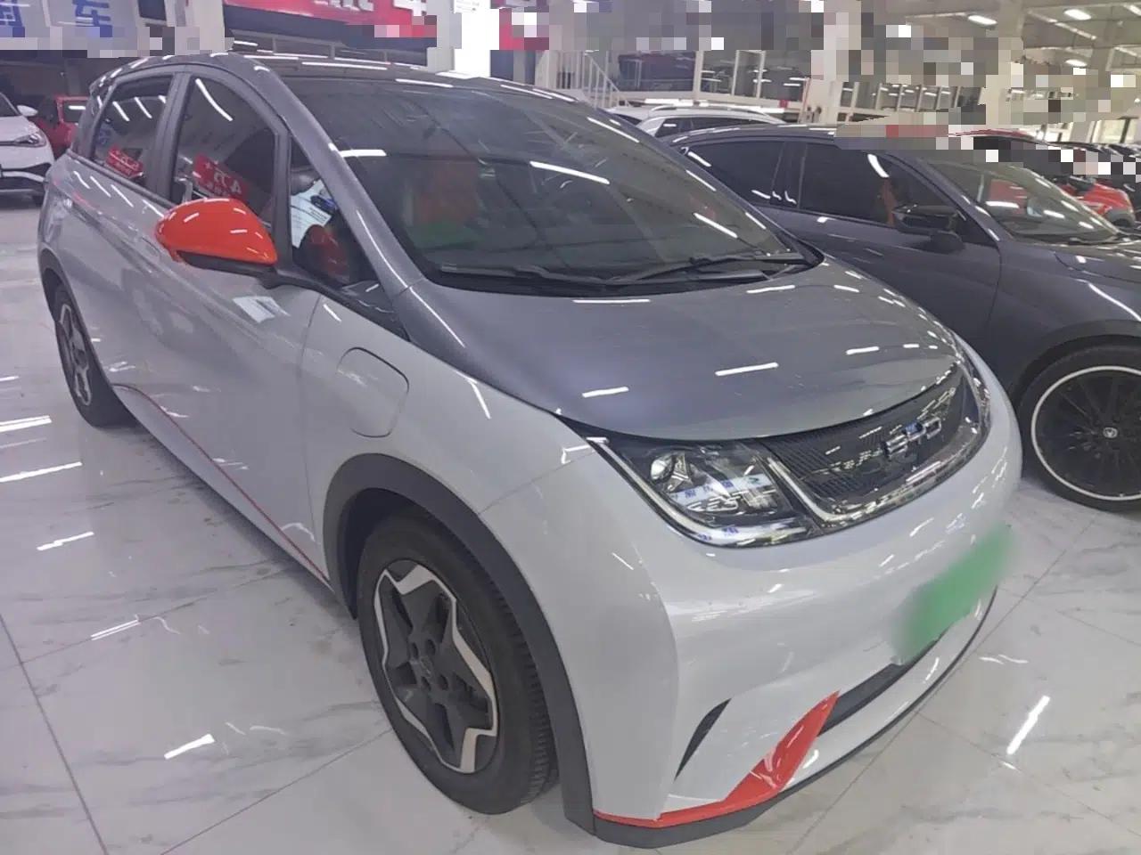 BYD Dolphin 2021 405 km Fashion Edition — миниатюра 3