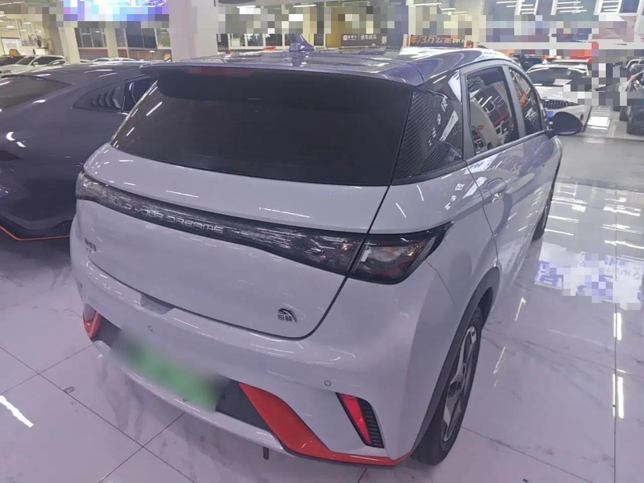 BYD Dolphin 2021 405 km Fashion Edition — миниатюра 6
