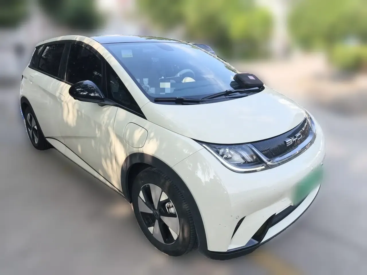 BYD Dolphin 2023 420 km Fashion Edition — миниатюра 3