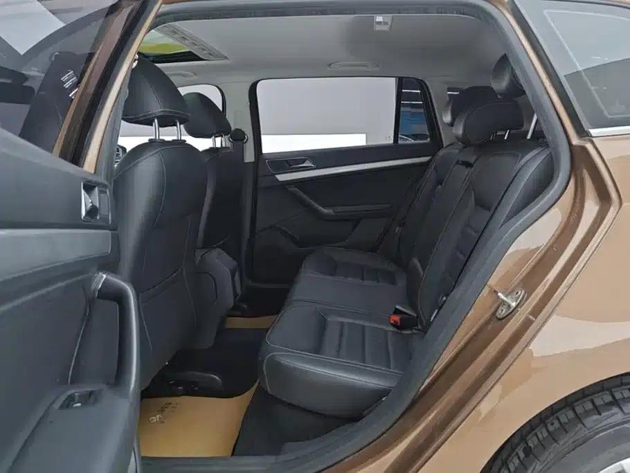 Lavida Gran Turismo 2017 180TSI DSG Comfort Edition — миниатюра 11
