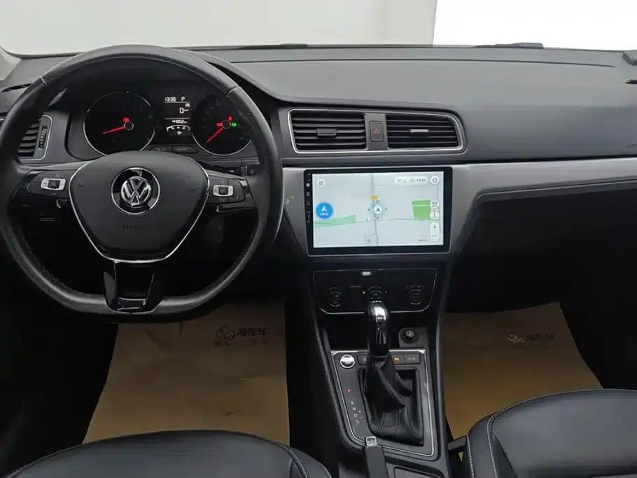 Lavida Gran Turismo 2017 180TSI DSG Comfort Edition — миниатюра 12