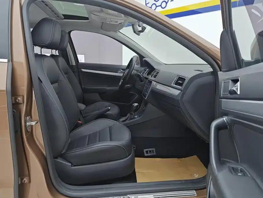 Lavida Gran Turismo 2017 180TSI DSG Comfort Edition — миниатюра 8