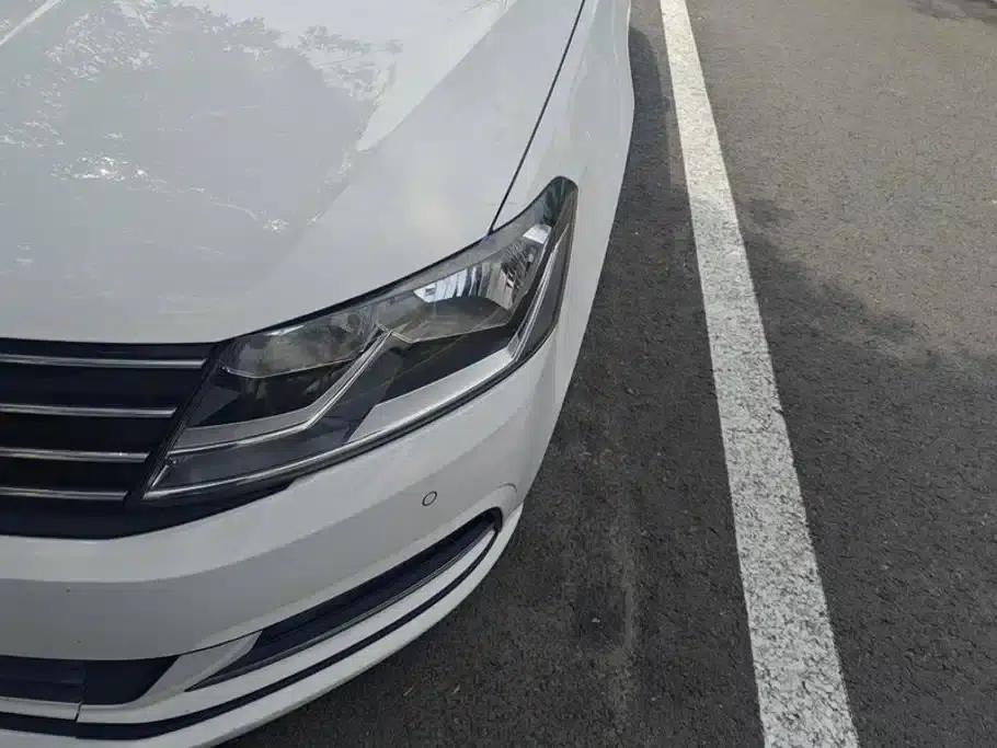 Lavida Gran Turismo 2017 1.6L Automatic Comfort Edition — миниатюра 5