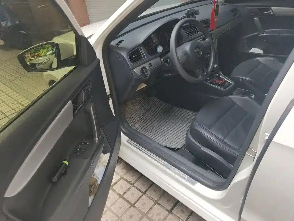 Lavida Gran Turismo 2015 1.6L Automatic Comfort Edition — миниатюра 12