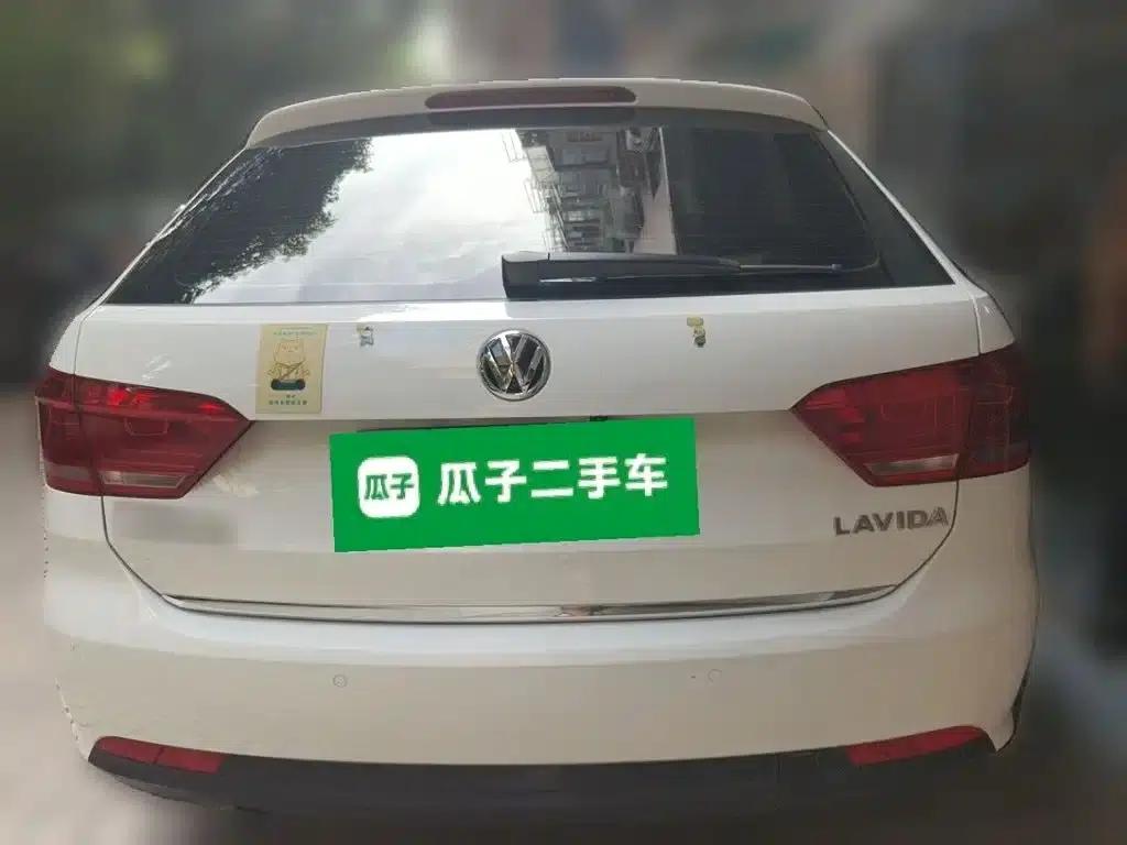 Lavida Gran Turismo 2015 1.6L Automatic Comfort Edition — миниатюра 3
