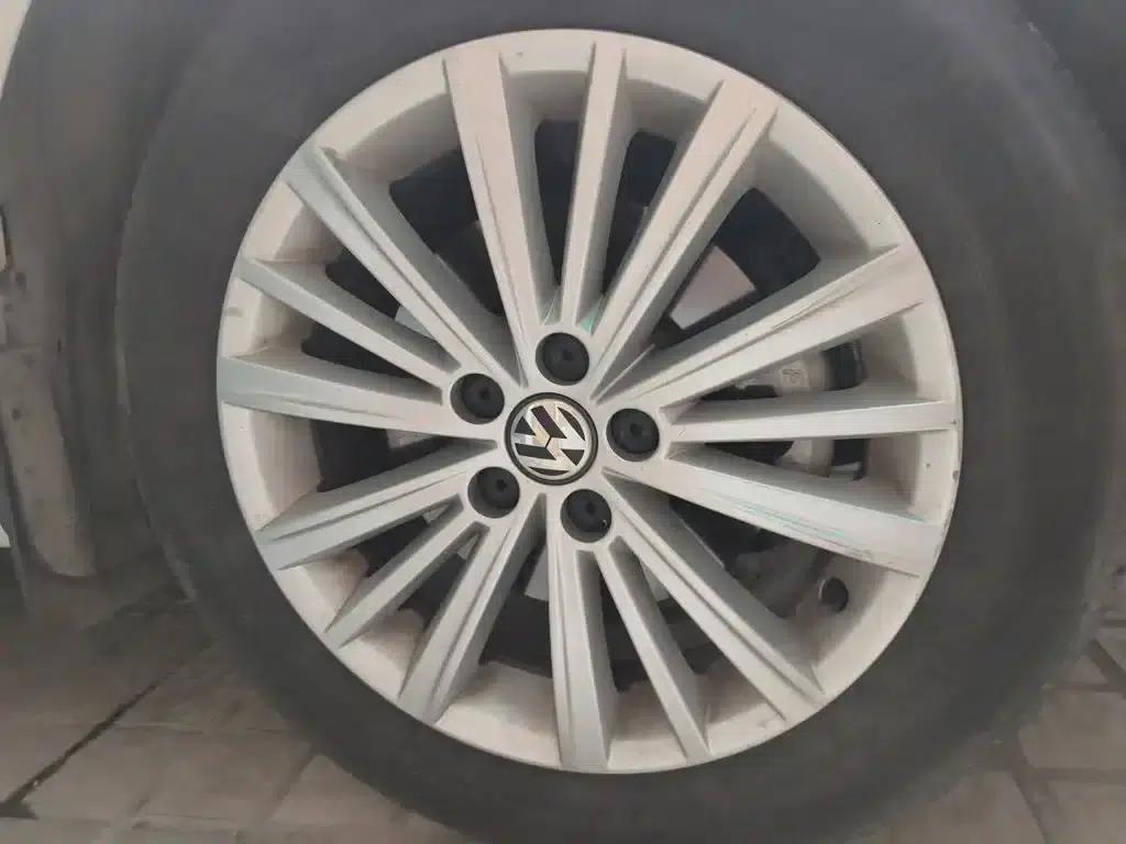 Lavida Gran Turismo 2015 1.6L Automatic Comfort Edition — миниатюра 26