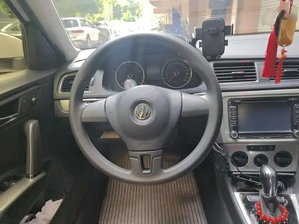 Lavida Gran Turismo 2015 1.6L Automatic Comfort Edition — миниатюра 6