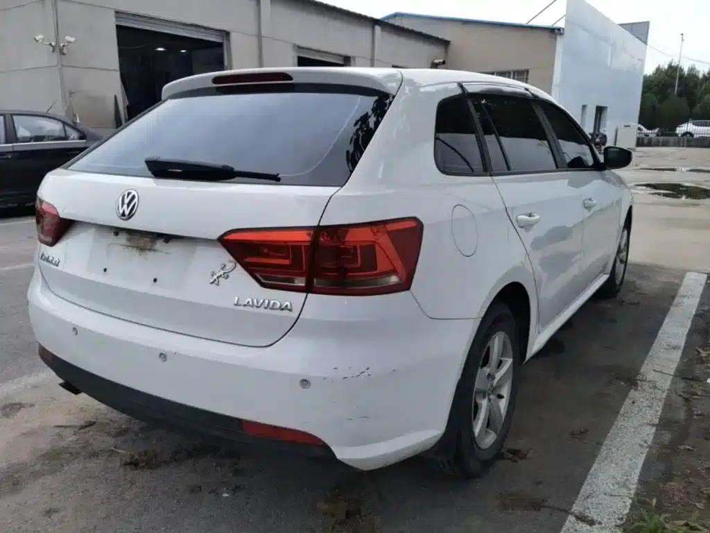 Lavida Gran Turismo 2013 1.6L Manual Fashion Edition — миниатюра 7