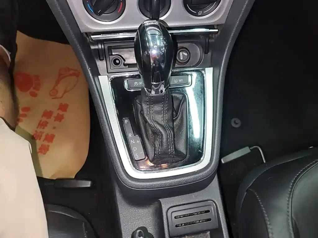 Lavida Gran Turismo 2013 1.4TSI Automatic Comfort Model — миниатюра 14