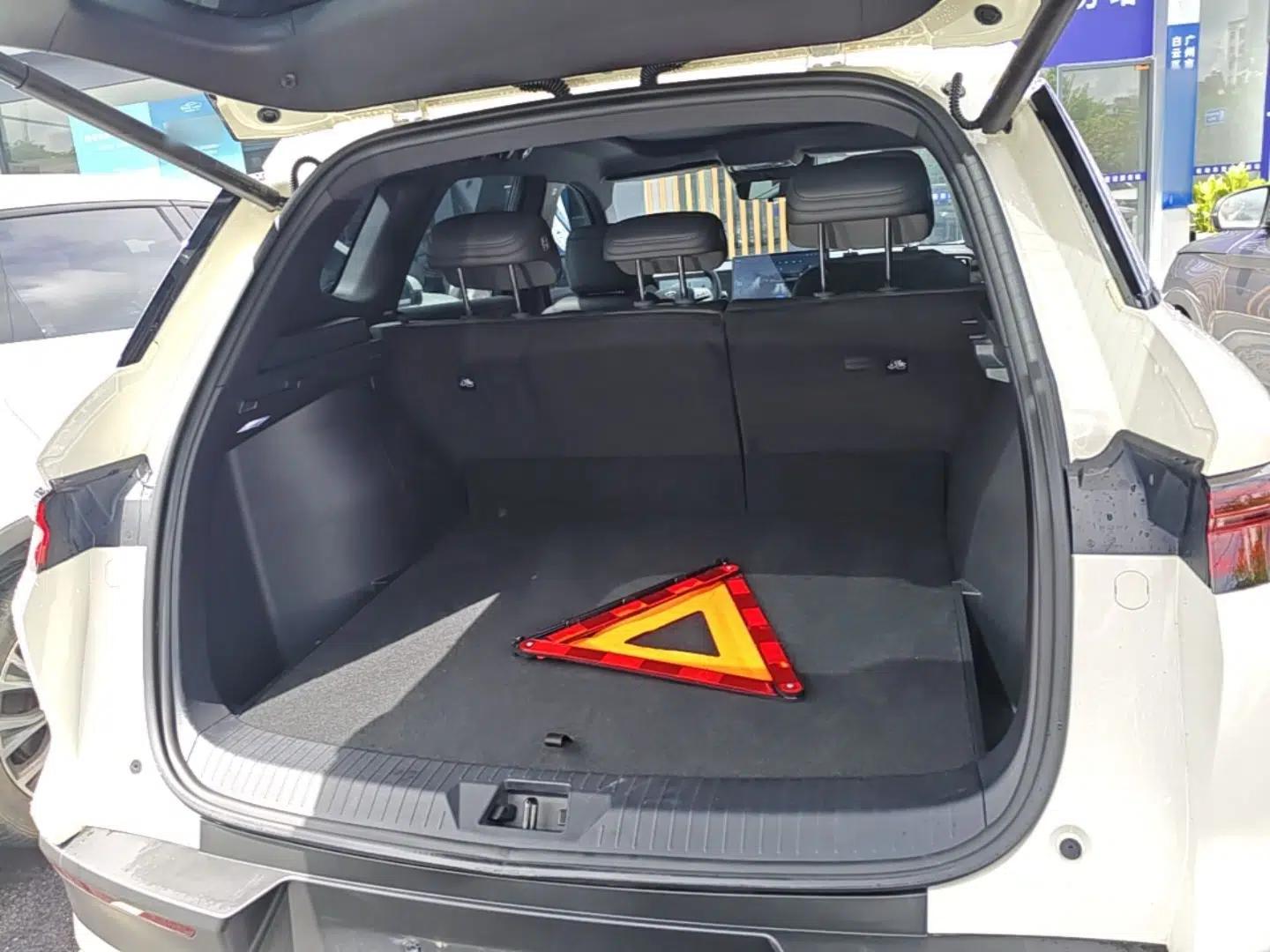 BYD Song Pro New Energy 2026 Model DM-i 220KM Beyond Version — миниатюра 22