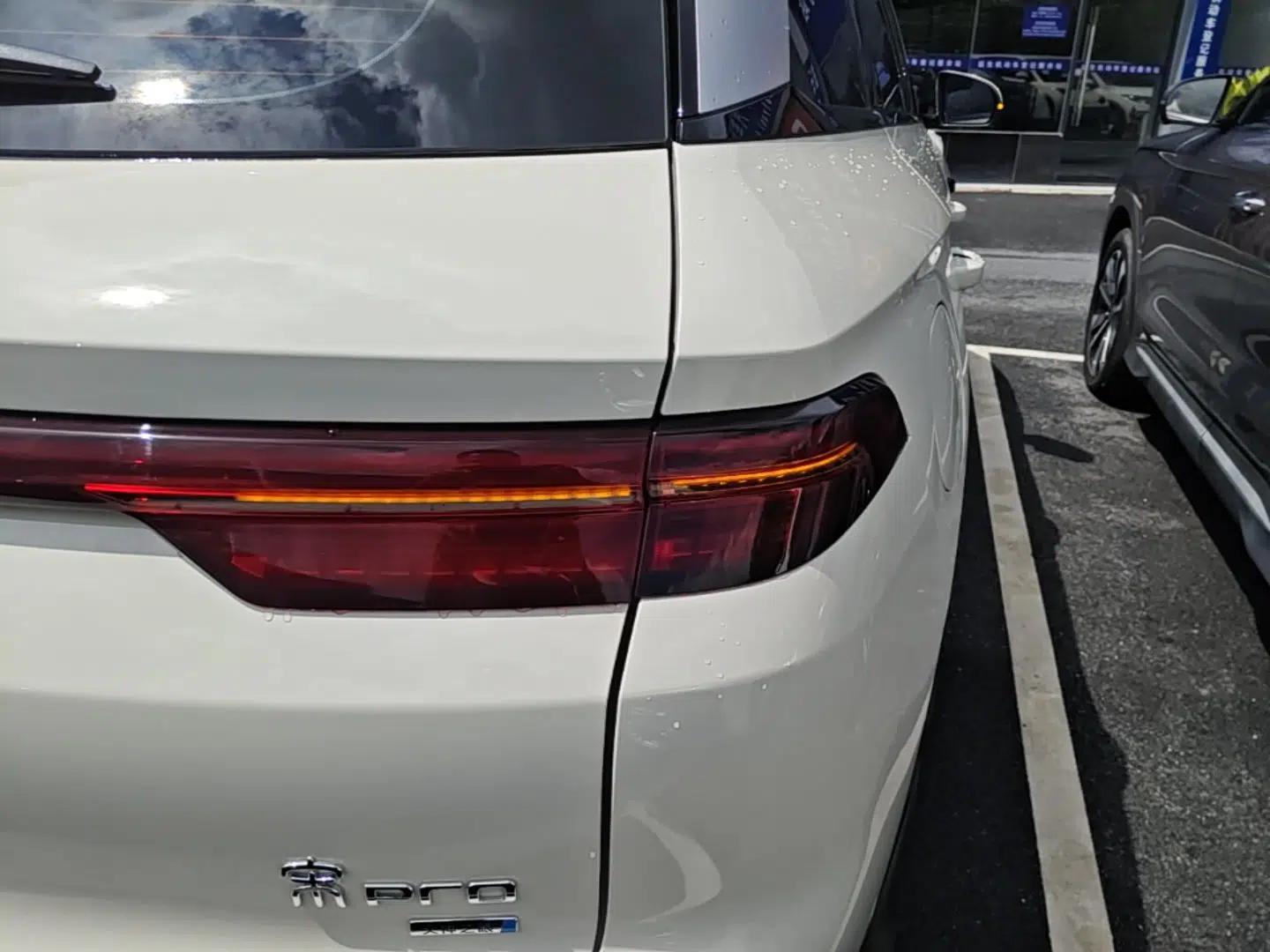 BYD Song Pro New Energy 2026 Model DM-i 220KM Beyond Version — миниатюра 9