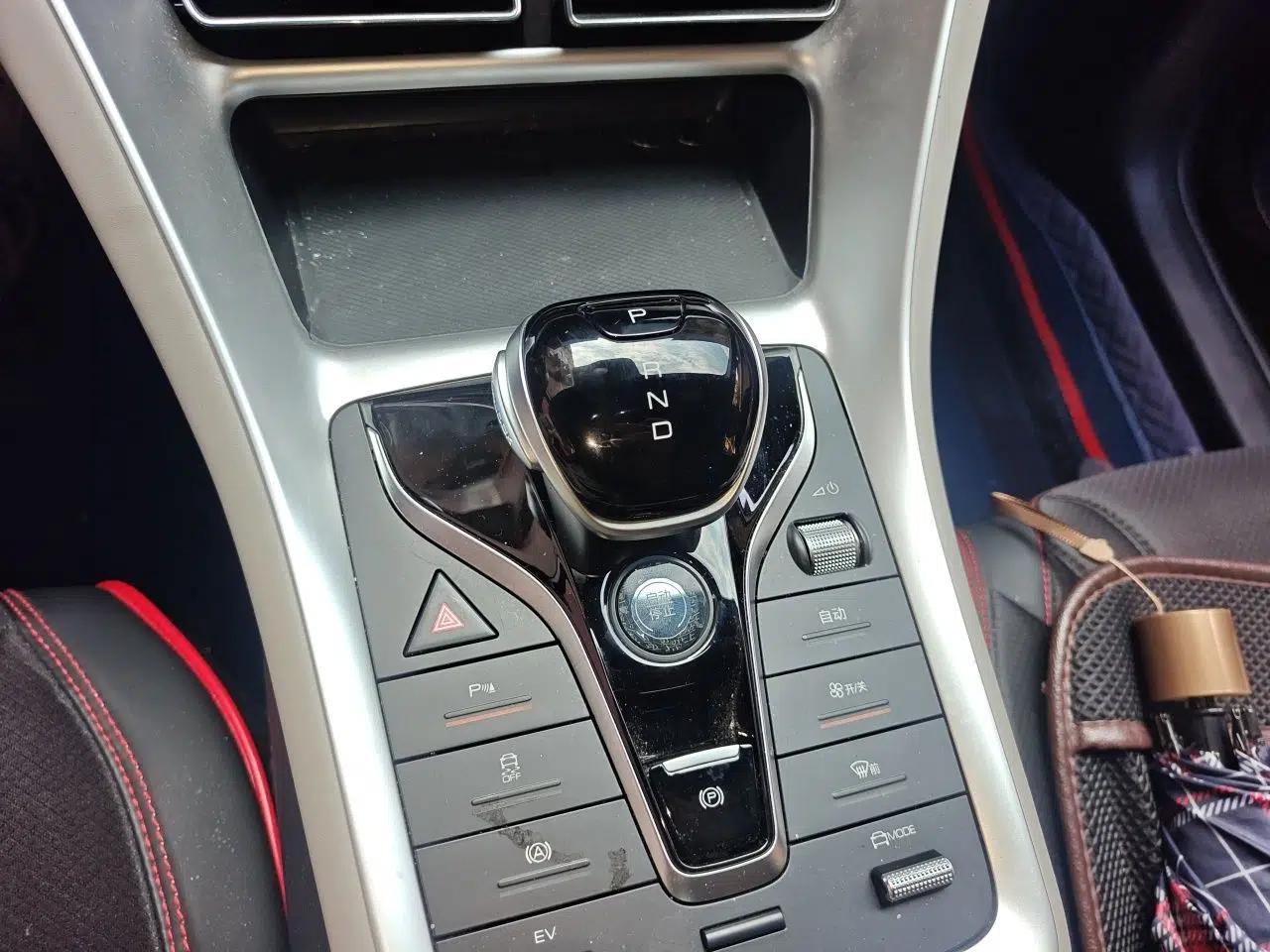 BYD Song Pro New Energy 2023 Champion Edition DM-i 110KM Beyond Model — миниатюра 11