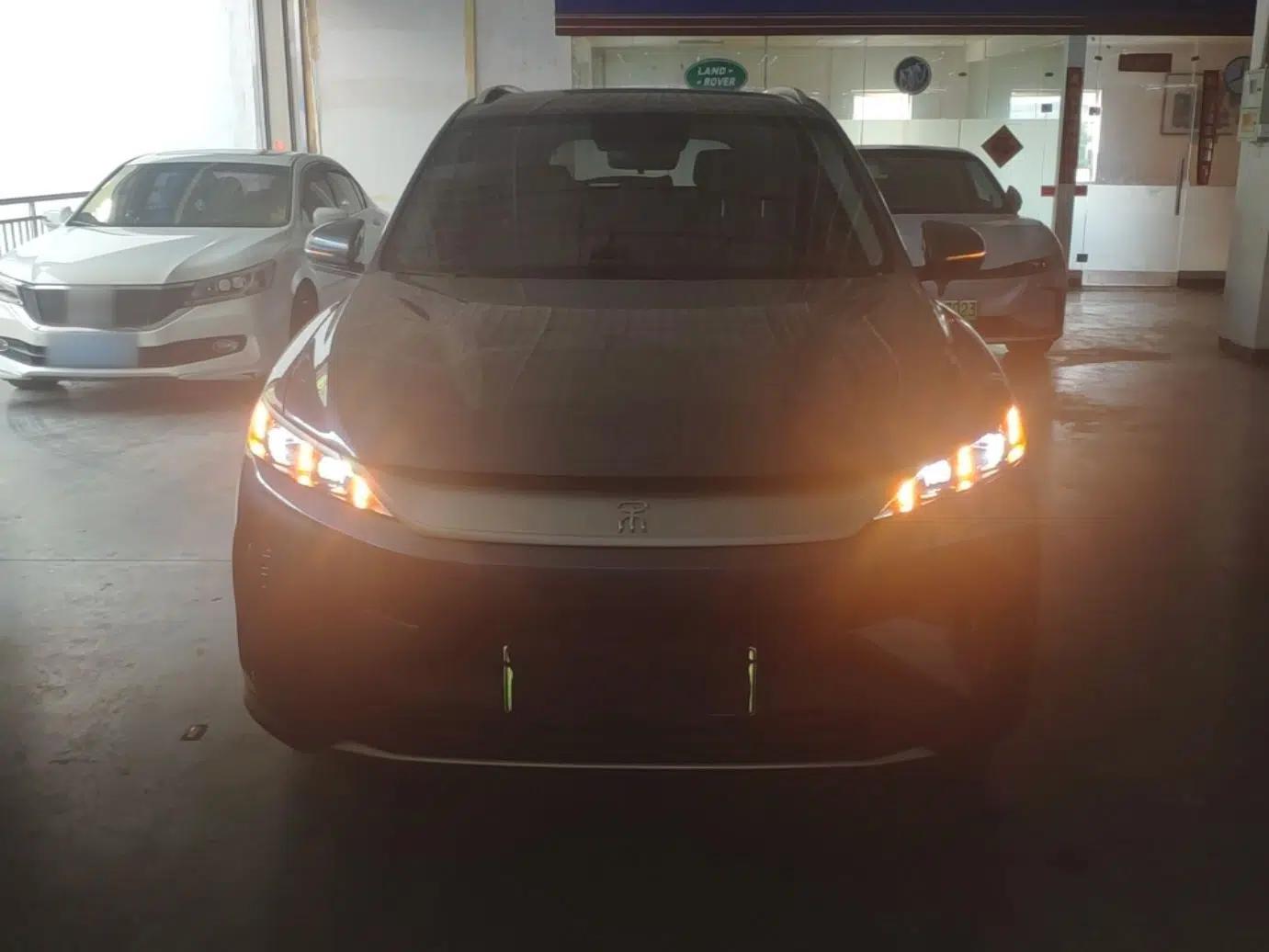 BYD Song Pro New Energy 2025 Second-Generation DM-i 75KM Leading Edition — миниатюра 2